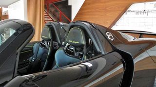 Porsche 918 2015 SPYDER E-HYBRID-thumb-93