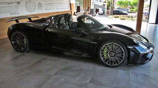 Porsche 918 2015 SPYDER E-HYBRID-thumb-23