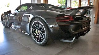 Porsche 918 2015 SPYDER E-HYBRID-thumb-13