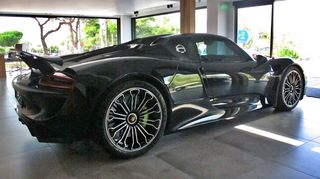 Porsche 918 2015 SPYDER E-HYBRID-thumb-17