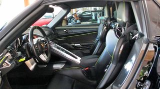 Porsche 918 2015 SPYDER E-HYBRID-thumb-35