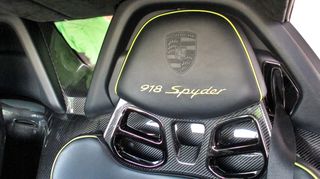 Porsche 918 2015 SPYDER E-HYBRID-thumb-40