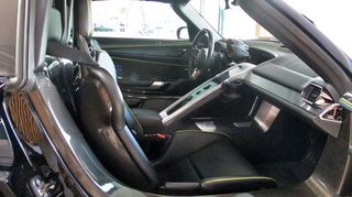 Porsche 918 2015 SPYDER E-HYBRID-thumb-51