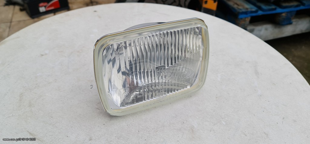 Μπροστινό φανάρι Daihatsu, Honda, Nissan, Toyota, Volkswagen Hella 1AE003427-01 / 33 110 SA0 742