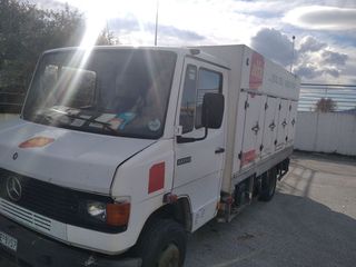 Ψυγείο Mercedes-Benz 1992 609   GELLA-thumb-1