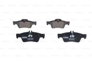 Σετ τακάκια, δισκόφρενα BOSCH 0986424699 για Mercedes-Benz CLS-Class SW X218 3000cc D 265ps 2012- OM 642.853 A0004230230 A0034205120 A003420512067 A0044204420 A004420442067 A0054207920 A0054209320 A00