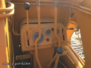 Φορτωτής Με Ερπύστριες MF 1988 massey ferguson-thumb-12