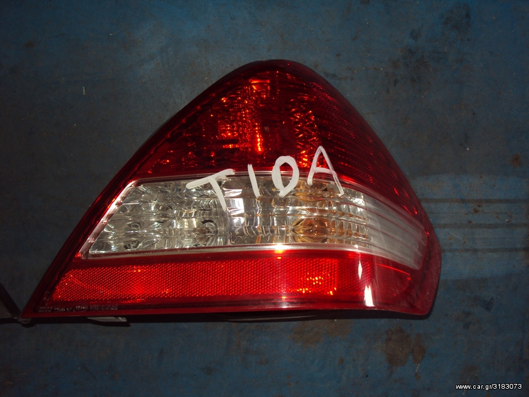 NISSAN TIIDA ΦΑΝΑΡΙΑ ΠΙΣΩ