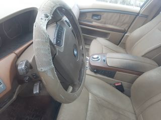 BMW 740 2004-thumb-6