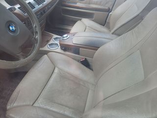 BMW 740 2004-thumb-8