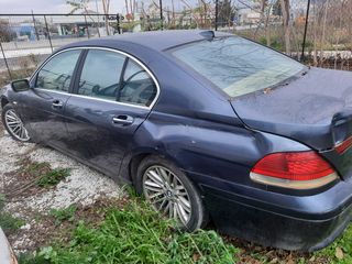 BMW 740 2004-thumb-5