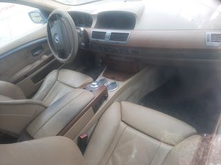 BMW 740 2004-thumb-9