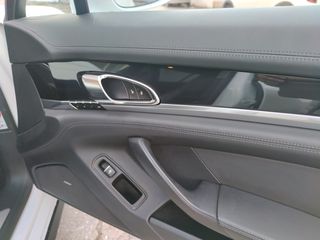 Porsche Panamera 2013 SE-HYBRID-thumb-42