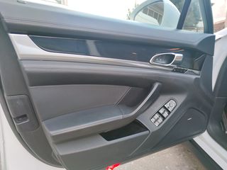 Porsche Panamera 2013 SE-HYBRID-thumb-45