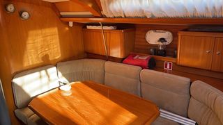 Jeanneau 1995 Sun Odyssey 42.1-thumb-3