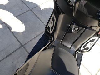 Yamaha XMAX 400 2016 IRON MAX-ABS-AKRAPOVIC!!-thumb-12