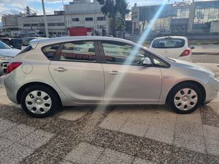 Opel Astra 2011-thumb-7