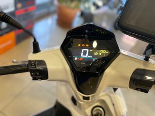 Sym Symphony ST 200i 2026 EURO 5 + ABS - TCS  TOP BOX ΕΤΟΙΜΟΠΑΡΑΔΟΤΟ-thumb-2