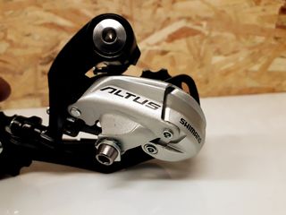 Εκτροχιαστής-σασμάν  οπίσθιο SHIMANO ALTUS RD-M370-SGS 9 SPEED-thumb-2