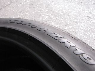 2TMX 255-40-19 PIRELLI P ZERO -thumb-1
