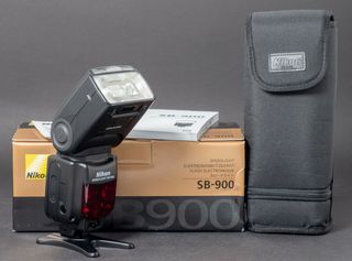 Nikon Speedlight SB-900 Speedlite TTL Flash - ΆΡΙΣΤΟ ΦΛΑΣ για DSLR!