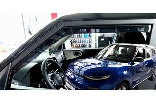 Κωδ.164372 KIA E-SOUL 5D 2019+ -  ΑΝΕΜΟΘΡΑΥΣΤΕΣ ΑΥΤΟΚΙΝΗΤΟΥ ΑΠΟ ΕΥΚΑΜΠΤΟ ΦΙΜΕ ΠΛΑΣΤΙΚΟ HEKO - 2 ΤΕΜ. τηλ.210-6666146