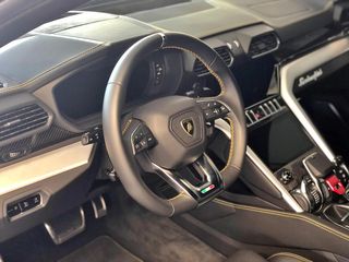 Lamborghini Urus 2021 NOVITEC / CARBON PACK-thumb-37