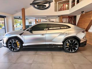 Lamborghini Urus 2021 NOVITEC / CARBON PACK-thumb-6