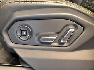 Lamborghini Urus 2021 NOVITEC / CARBON PACK-thumb-94