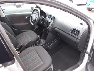 Volkswagen Polo 2016 1.4 TDI CONCEPTLINE-thumb-10