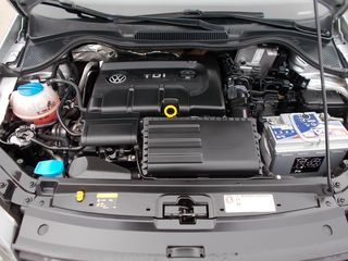 Volkswagen Polo 2016 1.4 TDI CONCEPTLINE-thumb-15