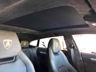 Lamborghini Urus 2021-thumb-36
