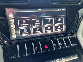 Lamborghini Urus 2021-thumb-46