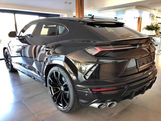 Lamborghini Urus 2021-thumb-13