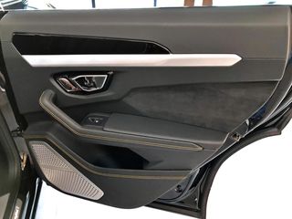 Lamborghini Urus 2021-thumb-58