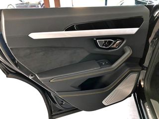 Lamborghini Urus 2021-thumb-57