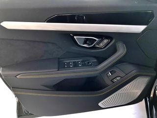 Lamborghini Urus 2021-thumb-59