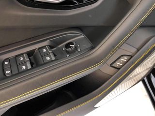 Lamborghini Urus 2021-thumb-61