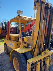 Hyster '81 E5   5 to