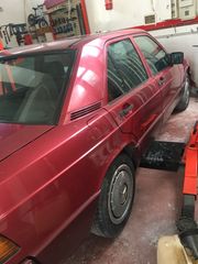 Mercedes-Benz 190 1990-thumb-3