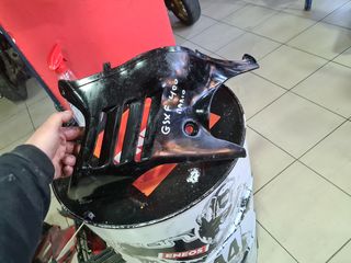 Suzuki GSX f 400 καρίνα