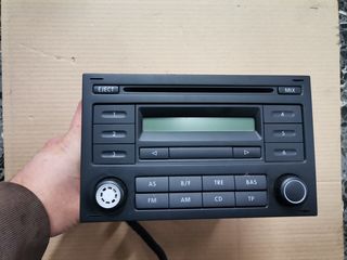 Εργοστασιακό ράδιο - cd από Volkswagen Polo 9N3 2005-2009