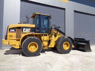 Φορτωτής Με Λάστιχα CAT 2007 930G-thumb-1