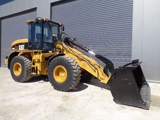 Φορτωτής Με Λάστιχα CAT 2007 930G-thumb-3
