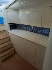 Pershing 2000 38 NEW ENGINES-thumb-12