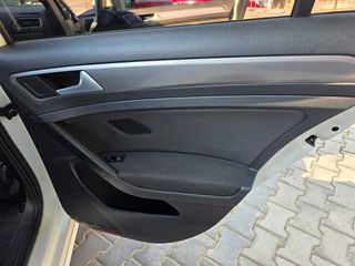 Volkswagen Golf 2015 1.4 TGI BlueMotion Trendline (CNG)-thumb-9