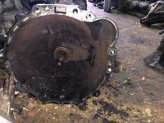 ΚΙΒΩΤΙΟ ΤΑΧΥΤΗΤΩΝ  ΣΑΣΜΑΝ    TOYOTA HIACE 2L DIESEL 4Χ2 89-96-thumb-1