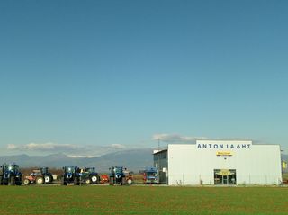 Τρακτέρ New Holland 2015-thumb-3