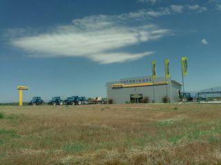 Τρακτέρ New Holland 2015-thumb-1