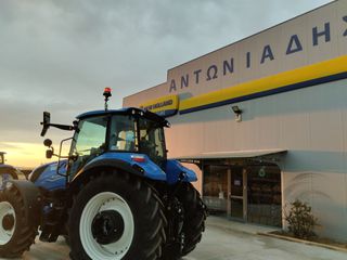 Τρακτέρ New Holland 2015-thumb-19